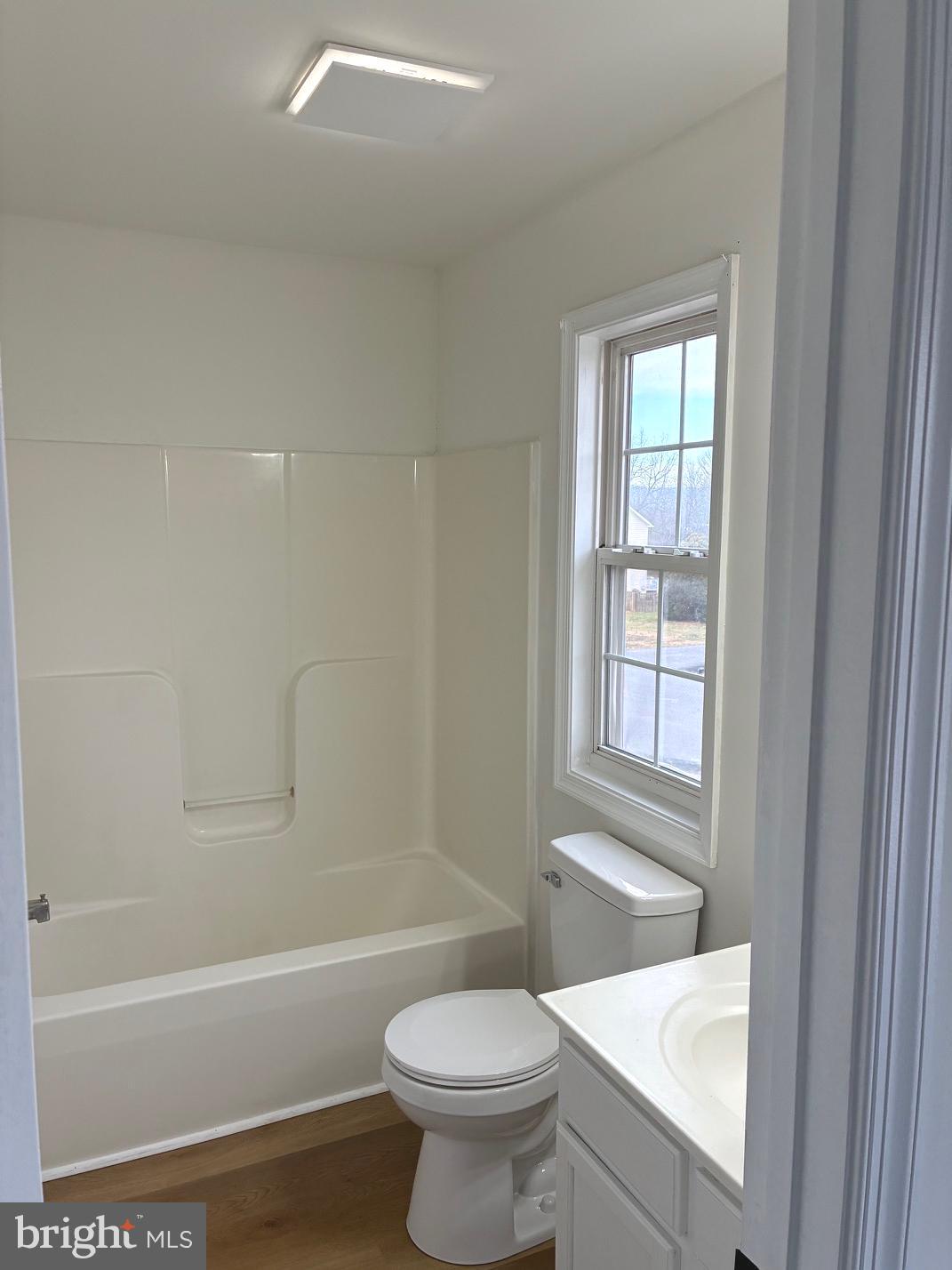 331 North Teal Road Martinsburg, WV 25405 - Photo 29 of 35 a bathroom with a sink a toilet and a bathtub