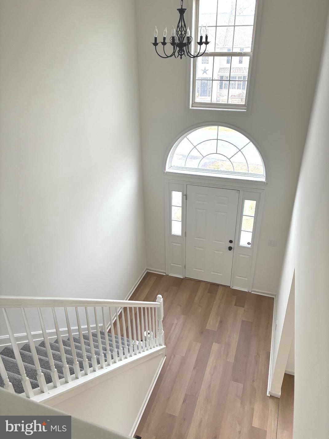 331 North Teal Road Martinsburg, WV 25405 - Photo 3 of 35 an empty room with windows