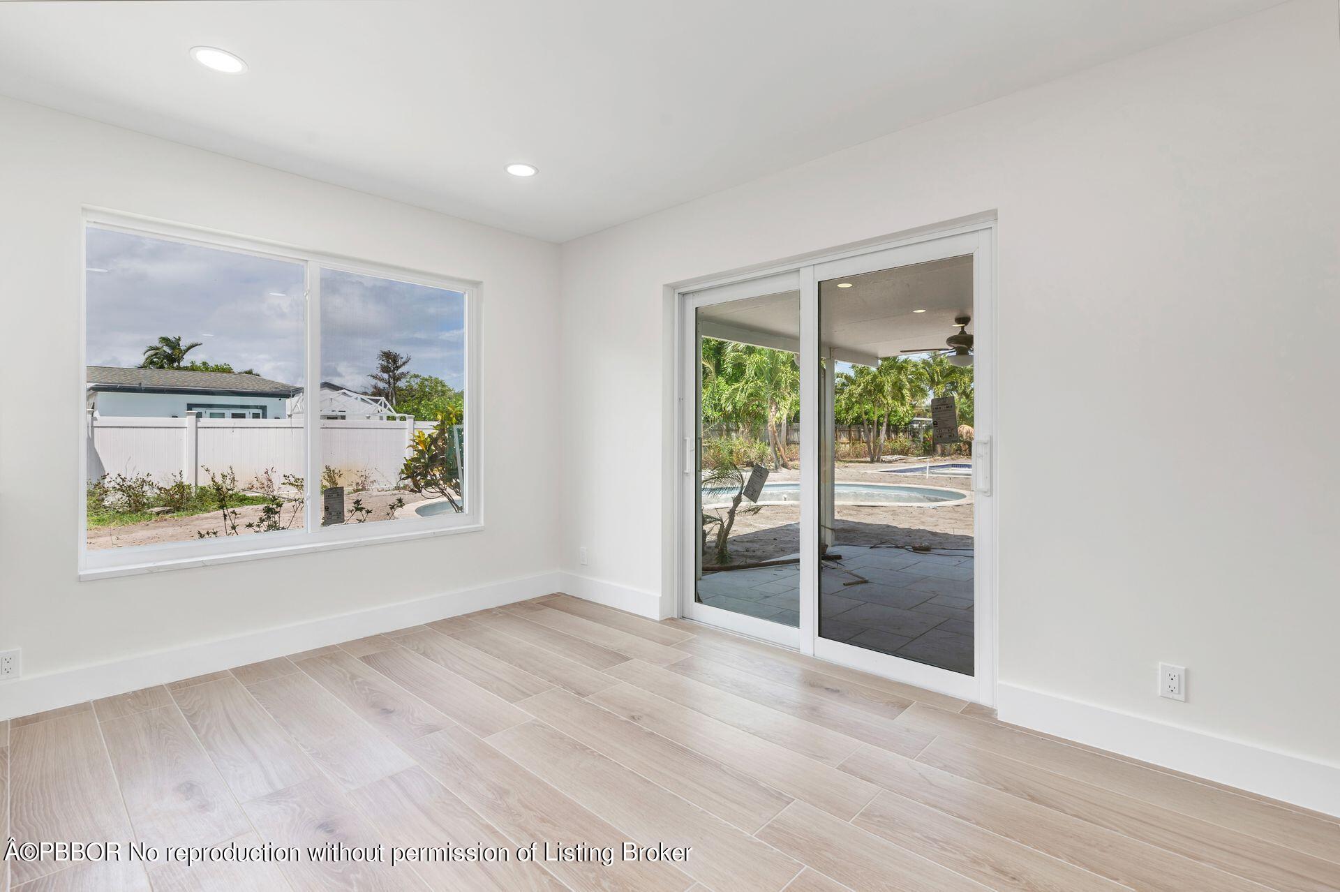 369 Franklin Road West Palm Beach, FL 33405 - Photo 11 of 31 9