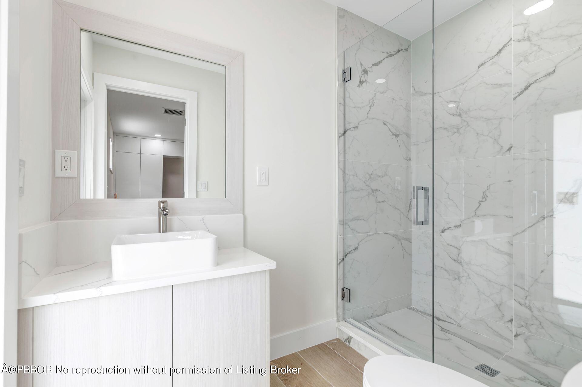 369 Franklin Road West Palm Beach, FL 33405 - Photo 14 of 31 18