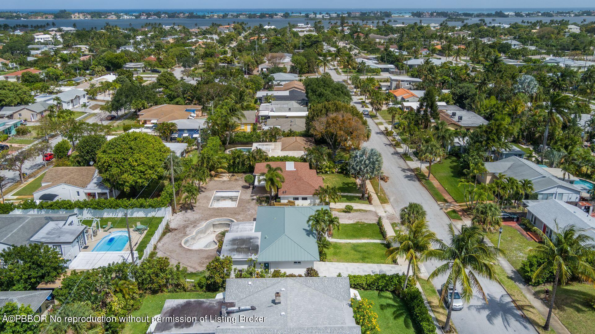 369 Franklin Road West Palm Beach, FL 33405 - Photo 17 of 31 26