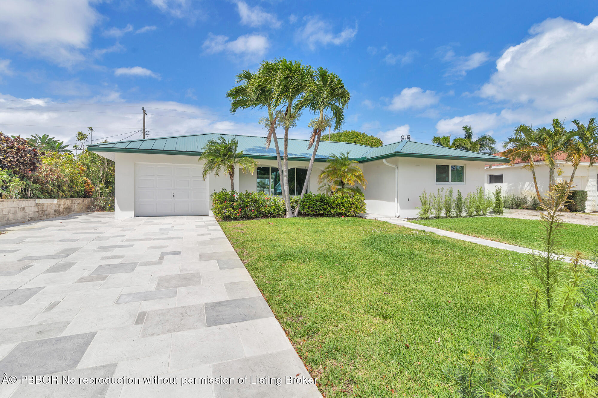 369 Franklin Road West Palm Beach, FL 33405 - Photo 2 of 31 low-1
