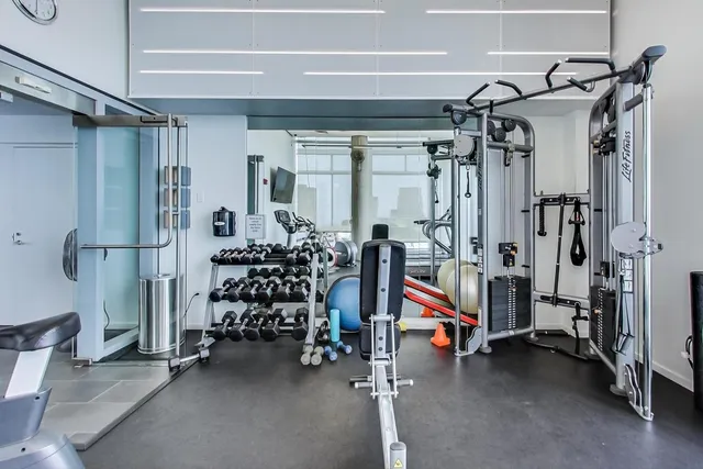 $4,000 | 600 North Fairbanks Court, Unit 1607, Chicago, IL 60611