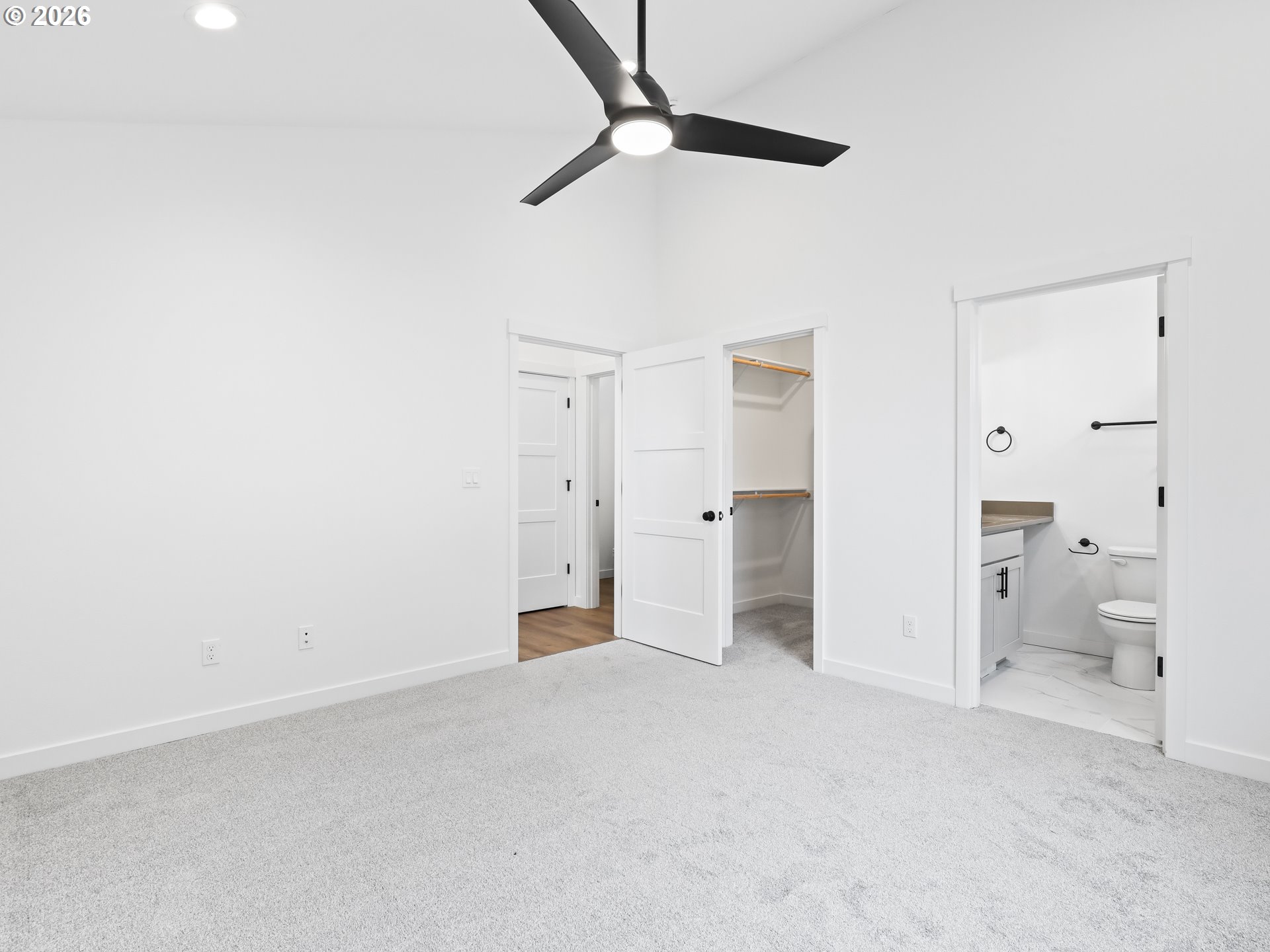 41870 Deschutes Avenue, Unit 11 Sandy, OR 97055 - Photo 20 of 43 a view of empty room with toilet