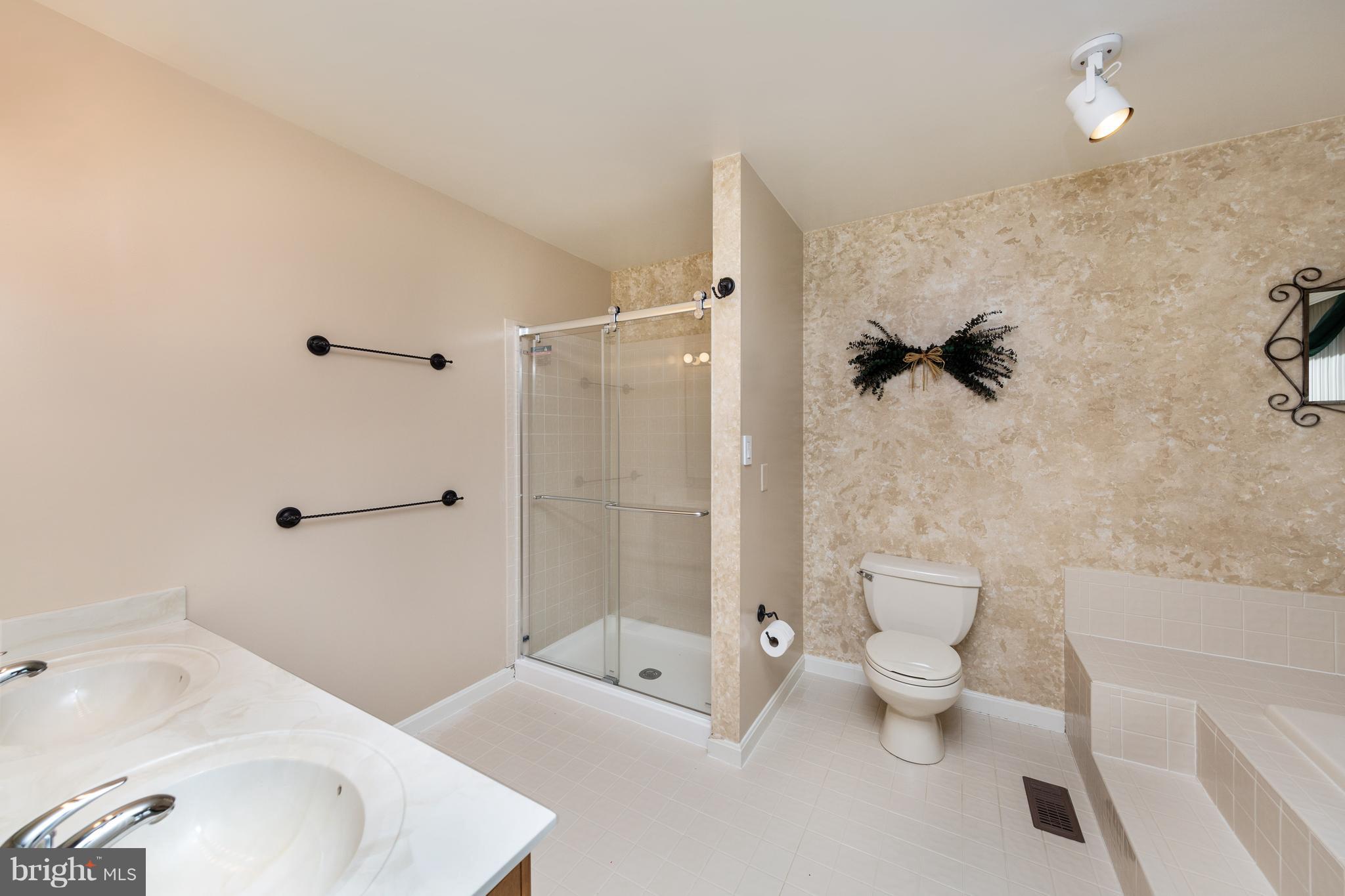 12202 Darney View Road Kingsville, MD 21087 - Photo 18 of 35 Master Bath