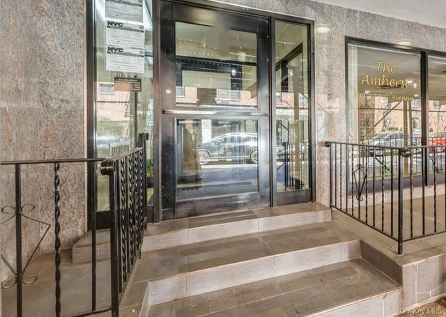 $243,998 | 99-10 60th Avenue, Unit 6EE | South Corona