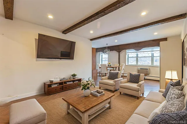 $243,998 | 99-10 60th Avenue, Unit 6EE | South Corona