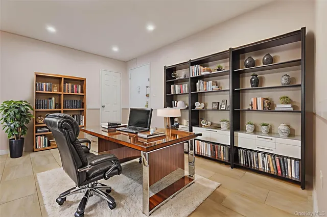 $243,998 | 99-10 60th Avenue, Unit 6EE | South Corona