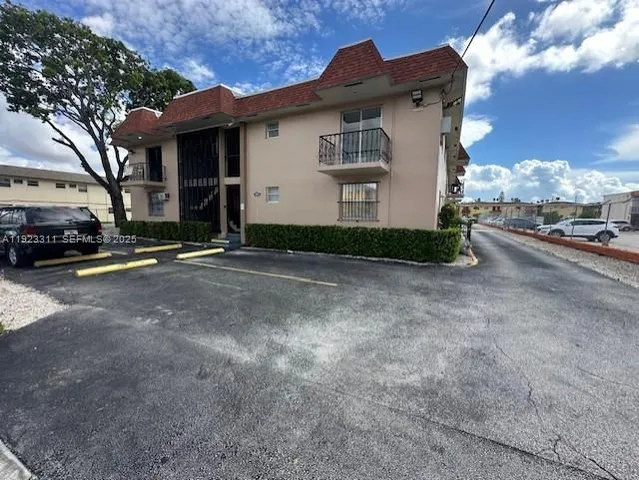 $1,745 | 1015 Northwest 45th Avenue, Unit 205, Miami, FL 33126