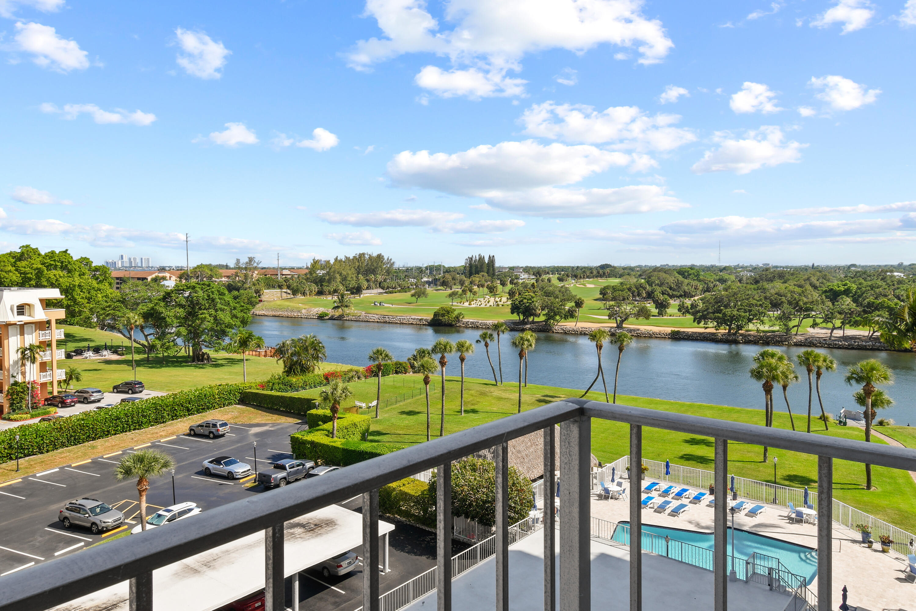 336 Golfview Road, Unit 707 North Palm Beach, FL 33408 - Photo 2 of 27 336 Golfview Rd #707_34a