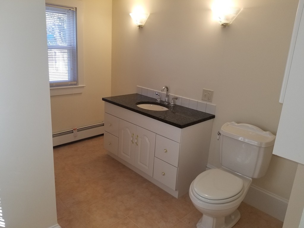 63 Rice Street Marlborough, MA 01752 - Photo 6 of 19 Gallery Image 6