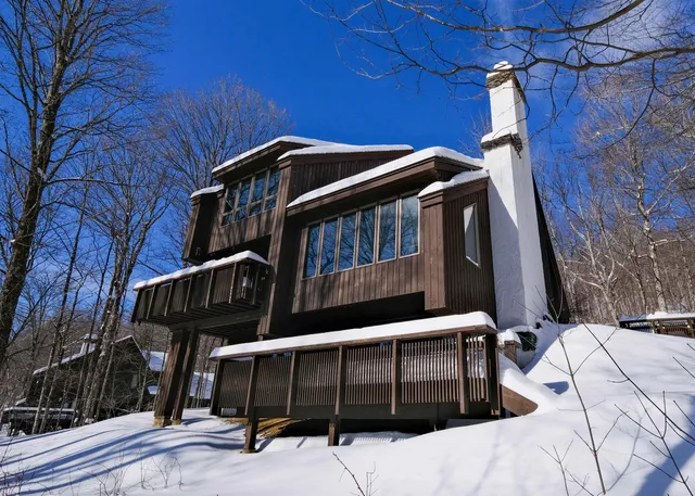 $850,000 | 133 Snowy Owl Lane, Plymouth, VT 05056
