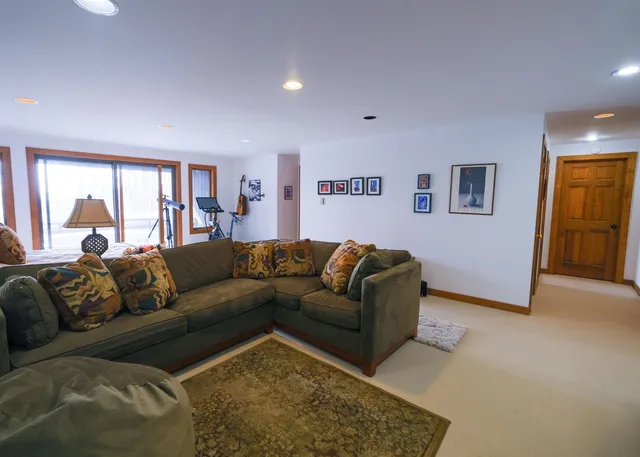 $850,000 | 133 Snowy Owl Lane, Plymouth, VT 05056