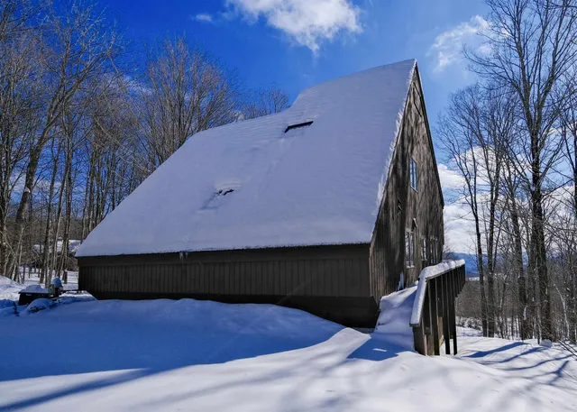 $850,000 | 133 Snowy Owl Lane, Plymouth, VT 05056