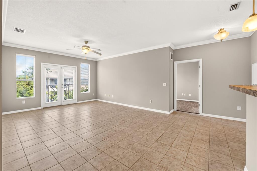 1185 Southwest 9th Road, Unit 409 Gainesville, FL 32601 - Photo 7 of 25 Gallery Image 7