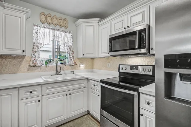 $484,900 | 2400 Desoto Drive, Miramar, FL 33023