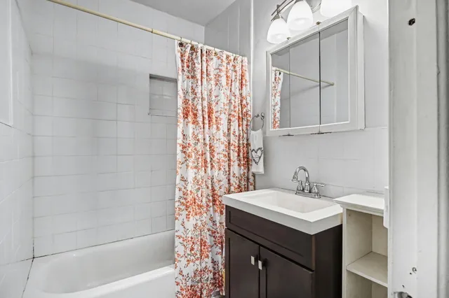 $484,900 | 2400 Desoto Drive, Miramar, FL 33023