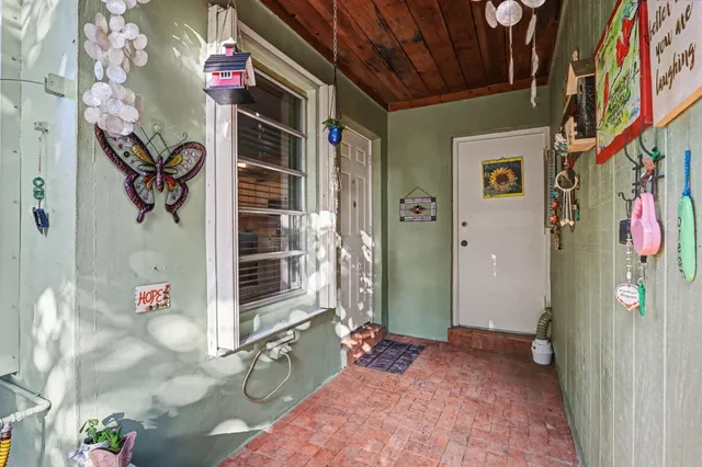 $484,900 | 2400 Desoto Drive, Miramar, FL 33023