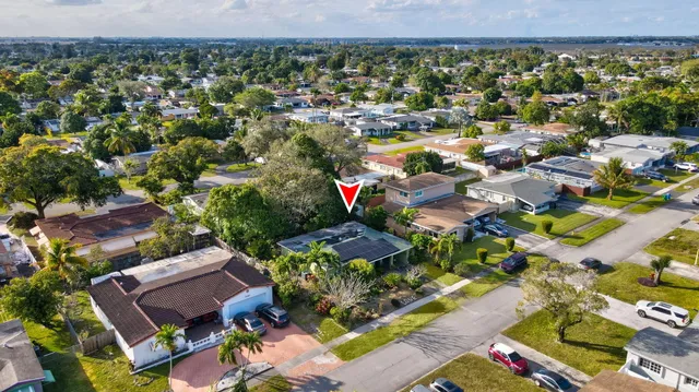 $484,900 | 2400 Desoto Drive, Miramar, FL 33023