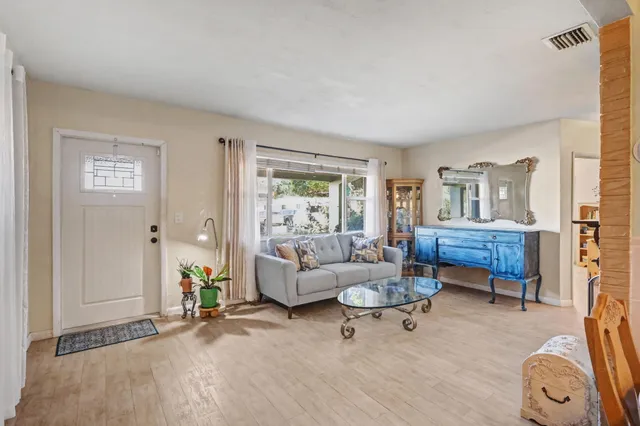 $484,900 | 2400 Desoto Drive, Miramar, FL 33023