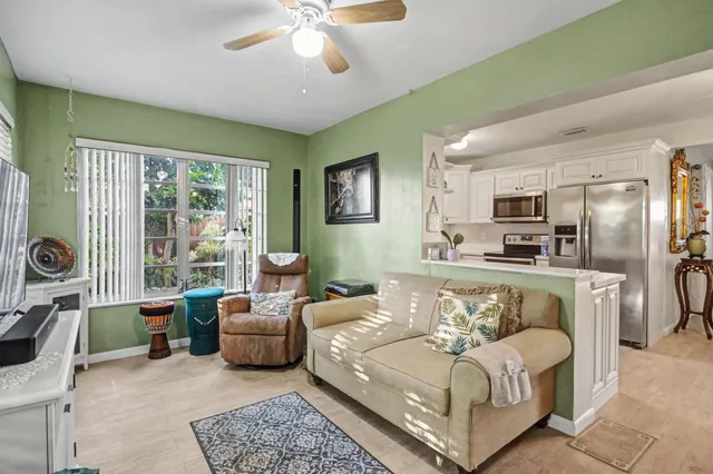 $484,900 | 2400 Desoto Drive, Miramar, FL 33023