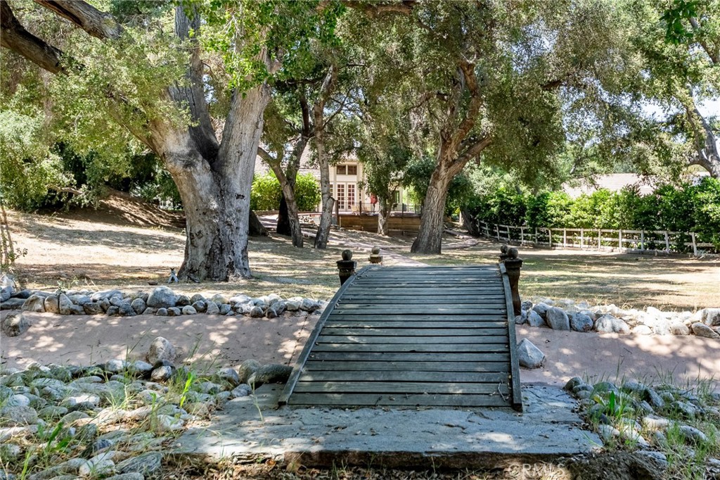 15601 Saddleback Road Canyon Country, CA 91387 - Photo 44 of 55 a park view with large trees