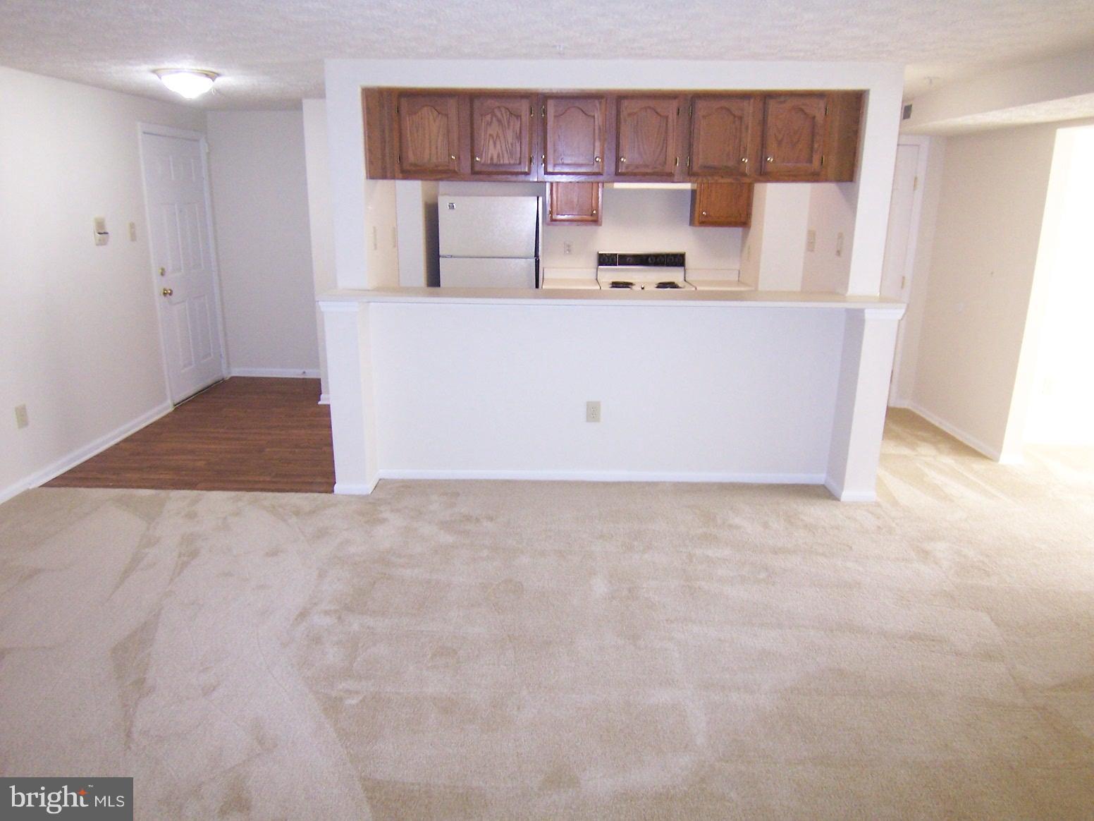 902 Swallow Crest Court, Unit 902 Edgewood, MD 21040 - Photo 2 of 15 Kitchen