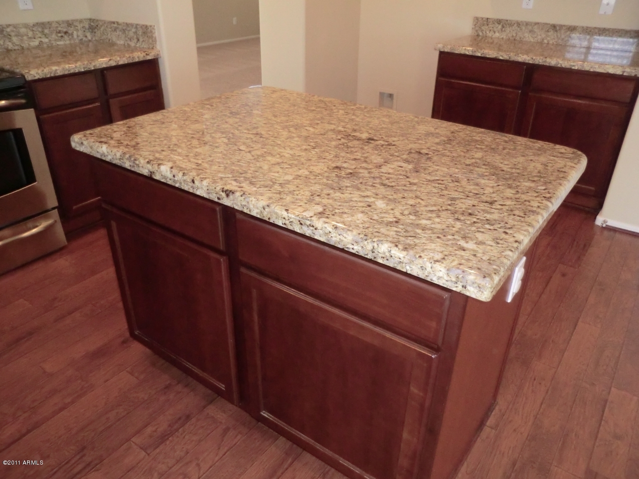 9800 Barley Road Florence, AZ 85132 - Photo 6 of 37 ISLAND WITH GRANITE COUNTER TOP