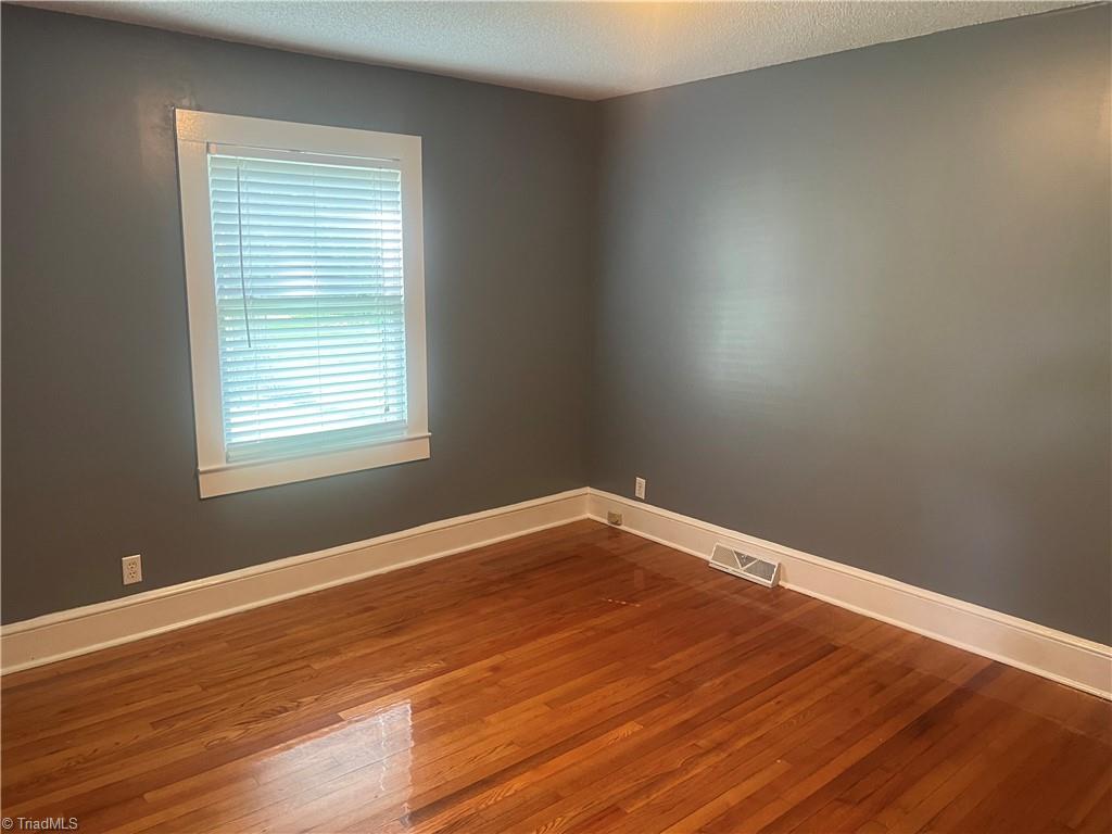 312 Sunset Road Clemmons, NC 27012 - Photo 11 of 15 Gallery Image 11