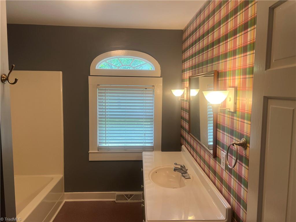 312 Sunset Road Clemmons, NC 27012 - Photo 12 of 15 Gallery Image 12