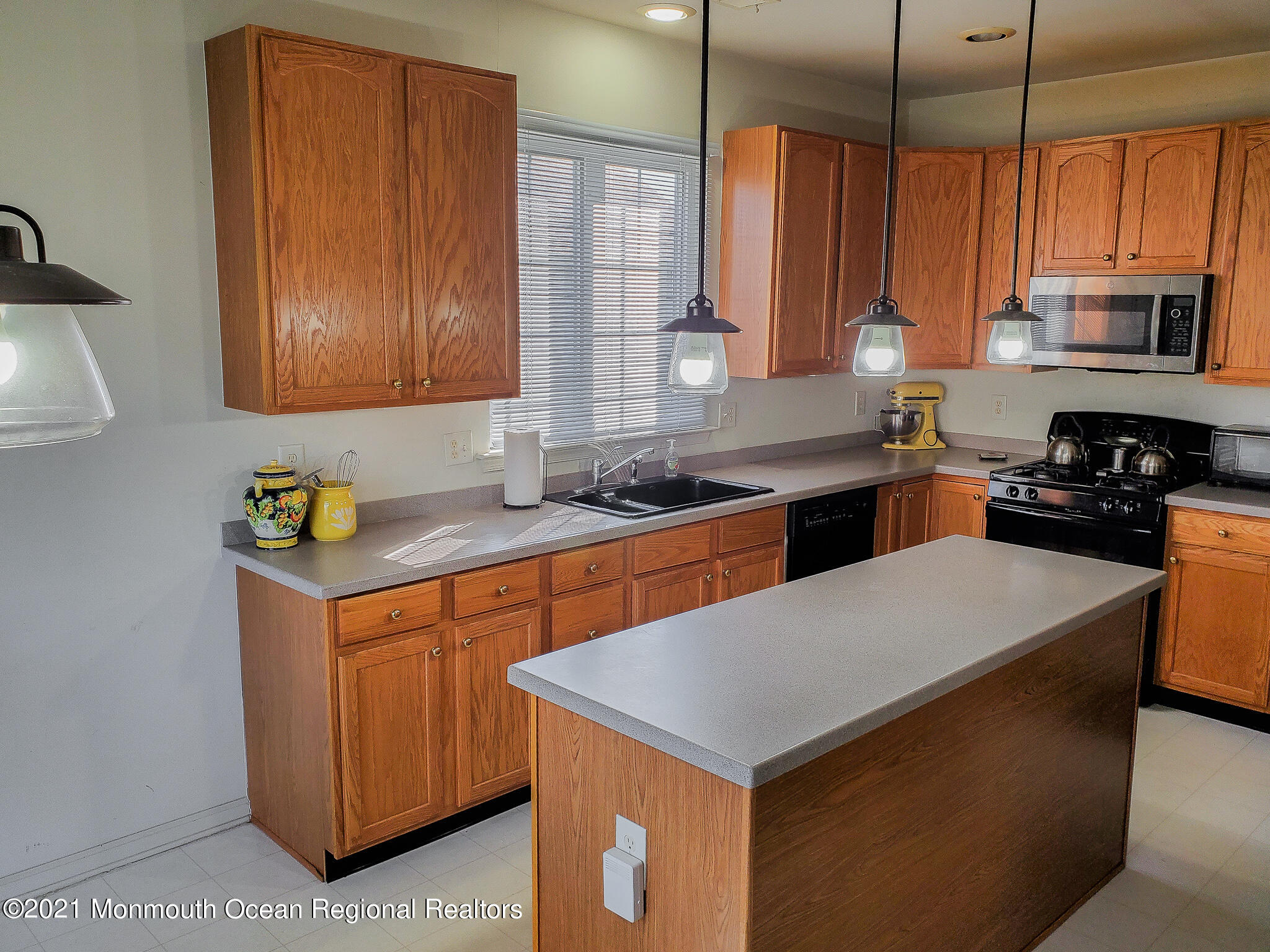 5 Pancoast Road Waretown, NJ 08758 - Photo 12 of 27 Kitchen