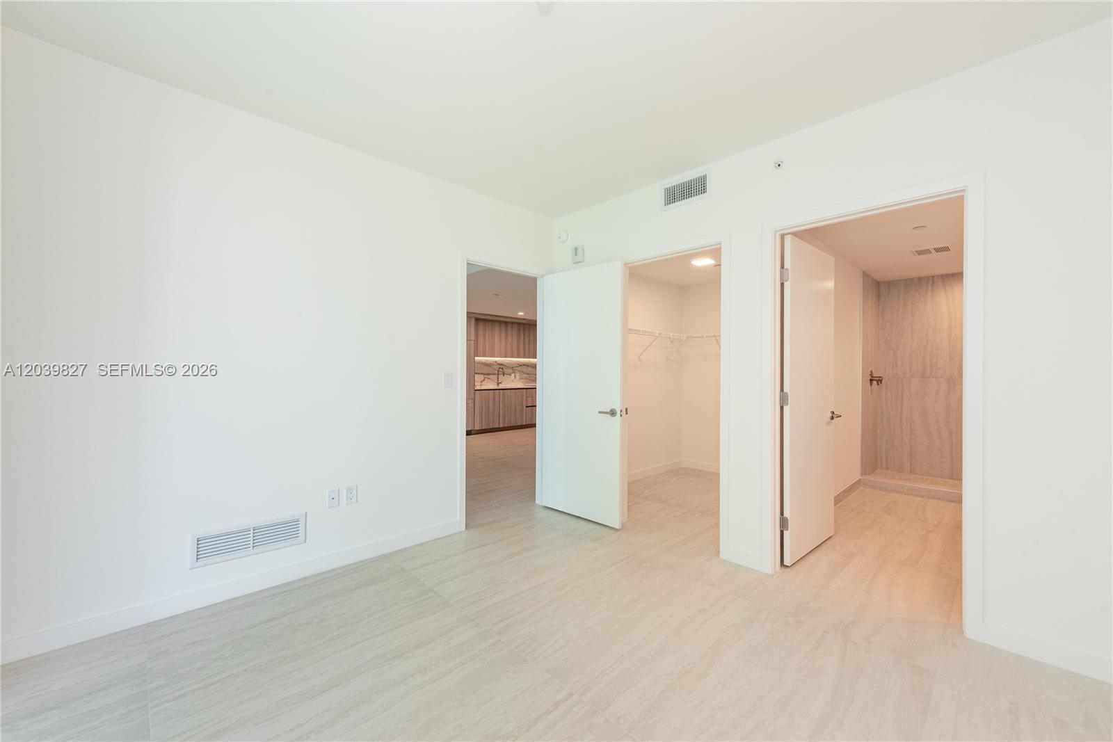 77 Southeast 5th, Unit 3206 Miami, FL 33131 - Photo 25 of 26