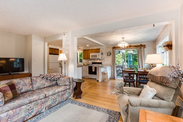 12 Carter Road Worcester, MA 01609 - Photo 9 of 30 Gallery Image 9
