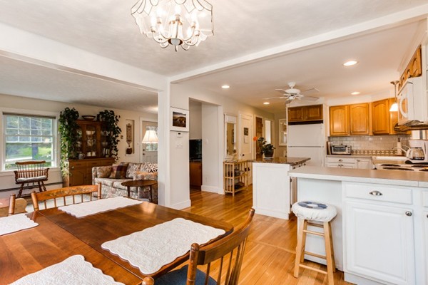 12 Carter Road Worcester, MA 01609 - Photo 10 of 30 Gallery Image 10