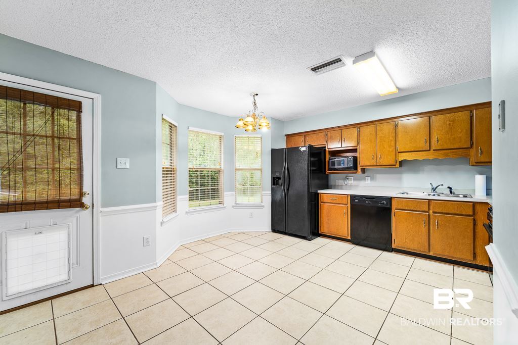 2940 Barlett Drive Mobile, AL 36608 - Photo 4 of 21