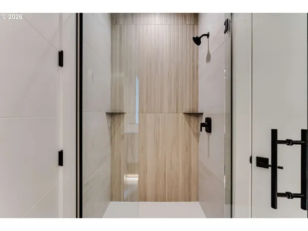 $1,180,000 | 2624 Gilham Road, Eugene, OR 97408