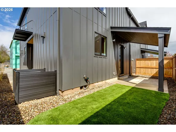 $1,180,000 | 2624 Gilham Road, Eugene, OR 97408