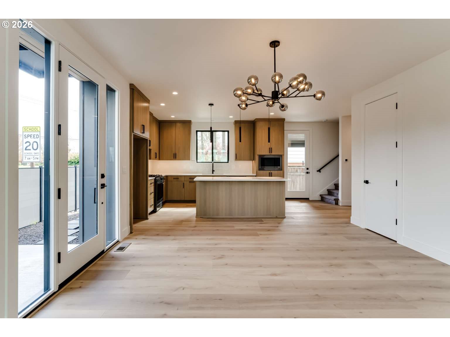 2624 Gilham Road Eugene, OR 97408 - Photo 7 of 33