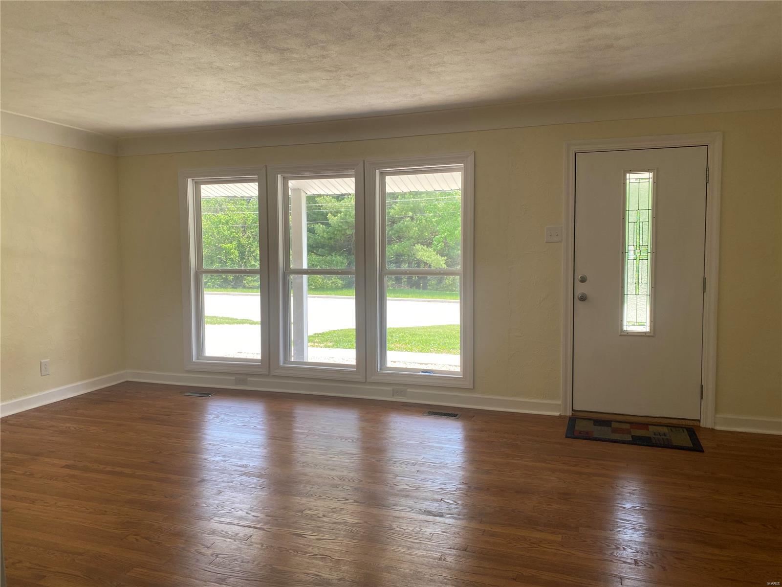 323 Pleasant Ridge Road Fairview Heights, IL 62208 - Photo 11 of 22 Gallery Image 11