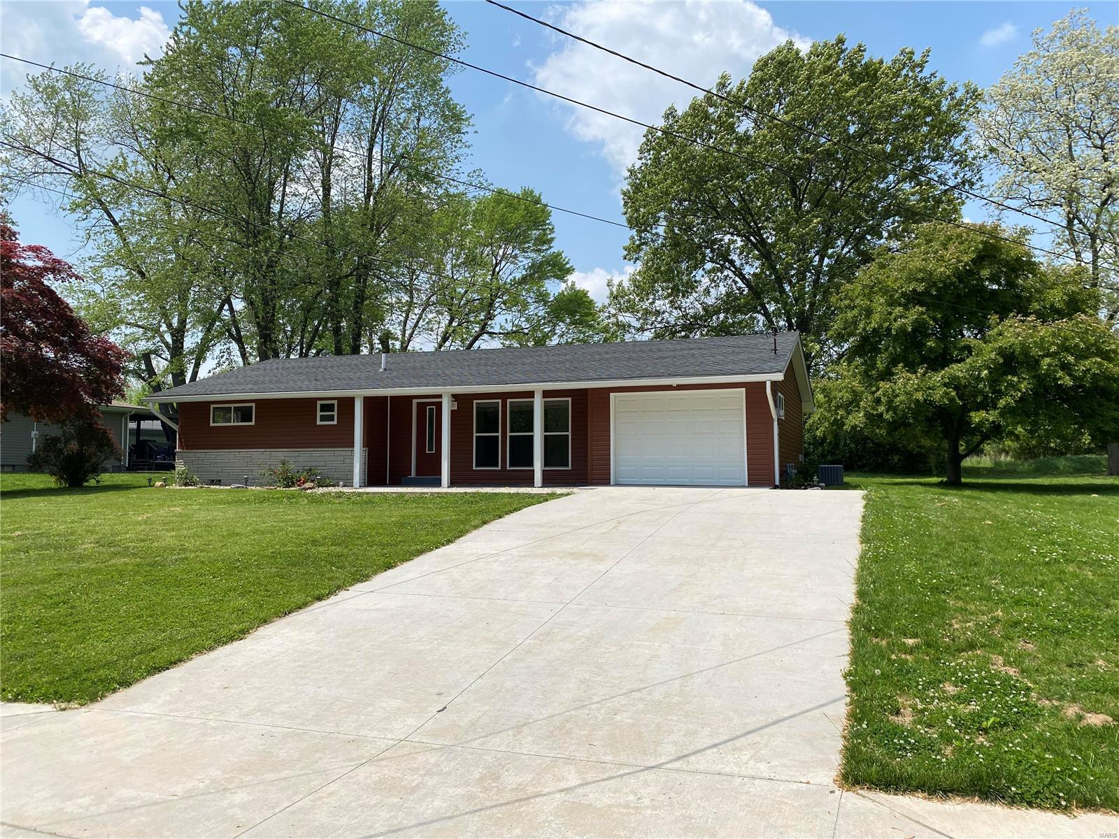 323 Pleasant Ridge Road Fairview Heights, IL 62208 - Photo 3 of 22 Gallery Image 3
