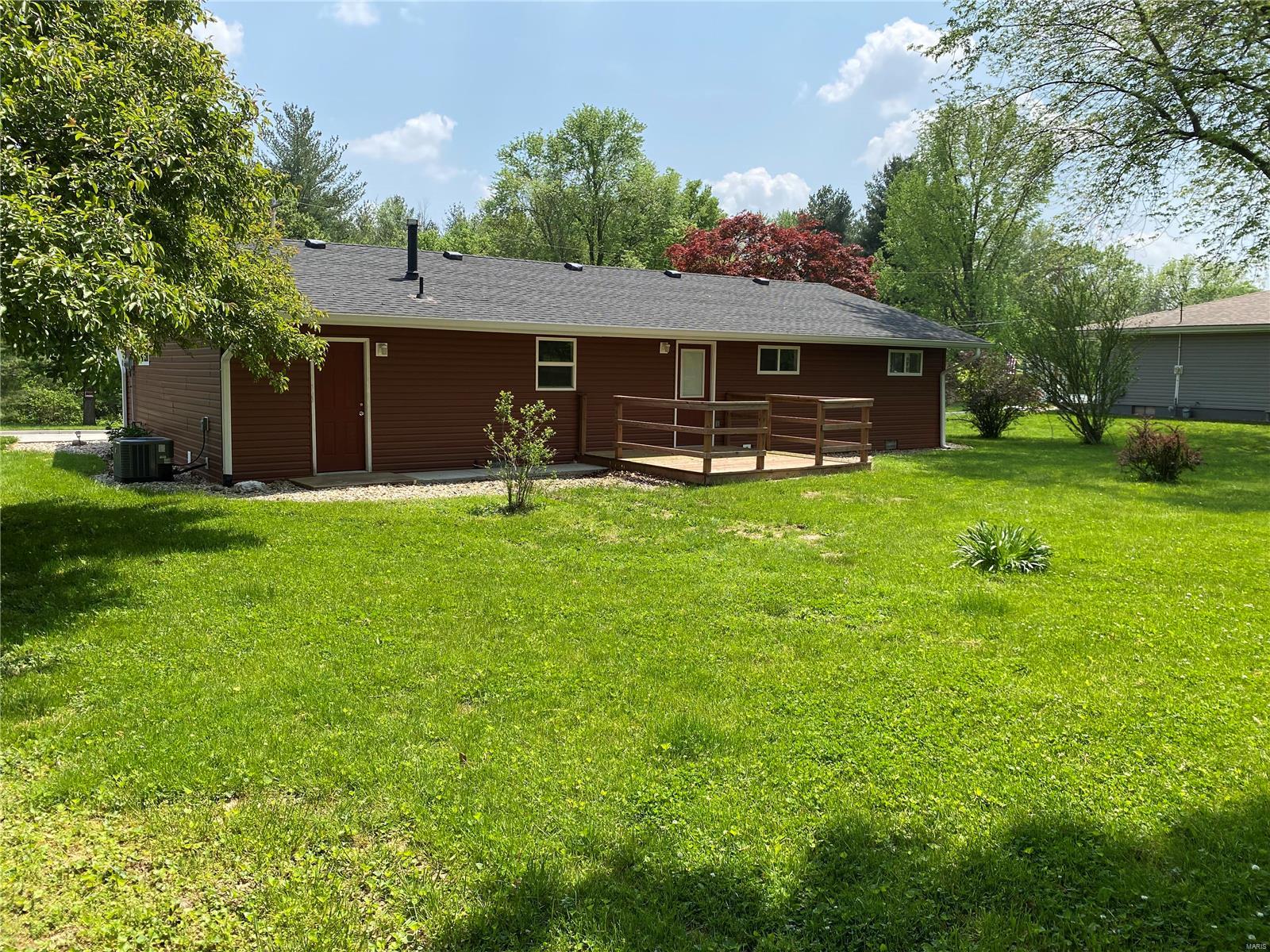 323 Pleasant Ridge Road Fairview Heights, IL 62208 - Photo 9 of 22 Gallery Image 9