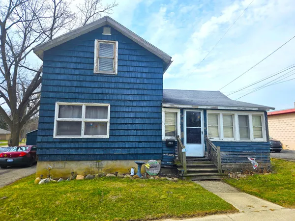 $100,000 | 218 South Cherry Street, Flushing, MI 48433