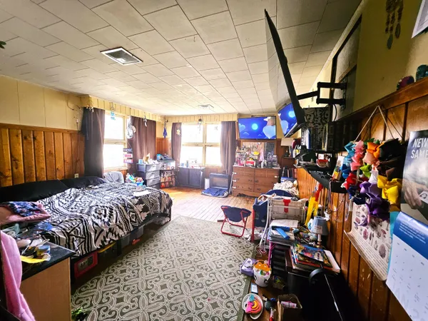 $100,000 | 218 South Cherry Street, Flushing, MI 48433