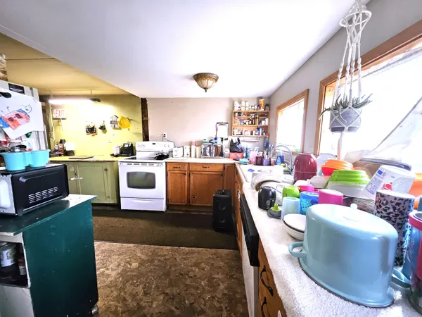 $100,000 | 218 South Cherry Street, Flushing, MI 48433