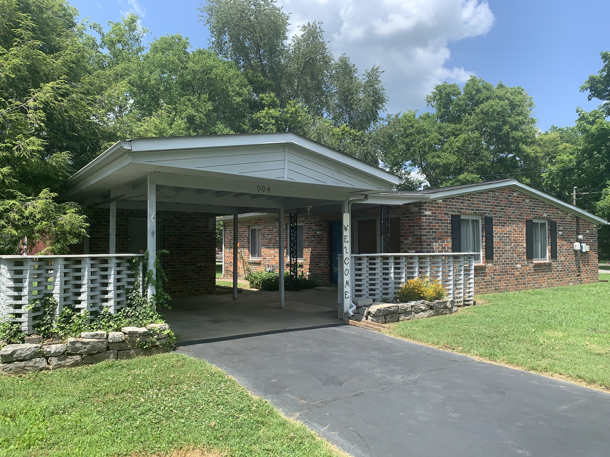 904 Rackley Drive Pulaski, TN 38478 - Photo 3 of 27