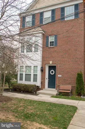 $3,595 | 2080 Hunting Creek Court, Alexandria, VA 22303