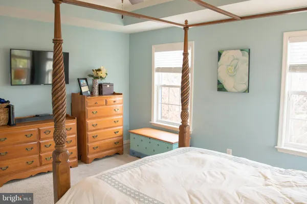 $3,595 | 2080 Hunting Creek Court, Alexandria, VA 22303