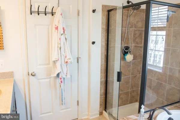 $3,595 | 2080 Hunting Creek Court, Alexandria, VA 22303