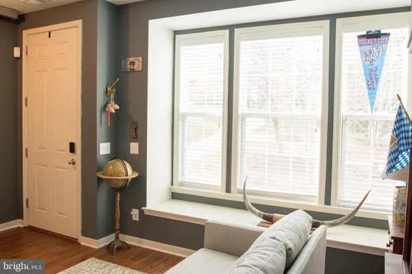 $3,595 | 2080 Hunting Creek Court, Alexandria, VA 22303