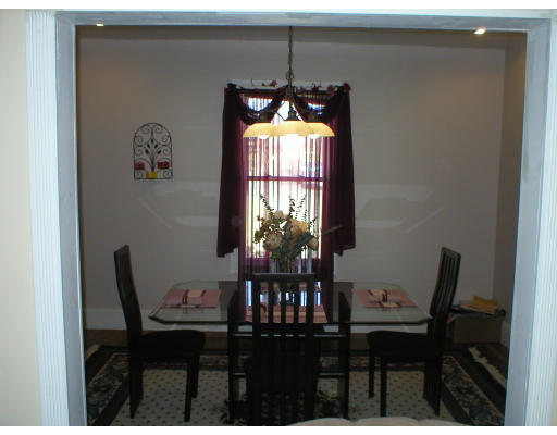 5 Ripley Place Worcester, MA 01610 - Photo 3 of 7